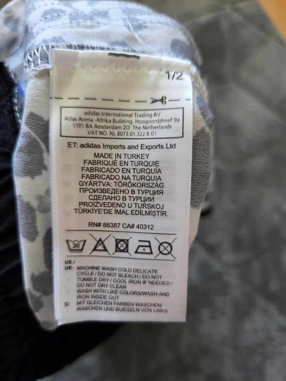 Adidas Original Trefoil INKED Shorts 2016 Collection Size S Collectors Athletic - Picture 10 of 11